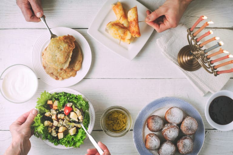 3 Ways to Get Rid of the Frying Smell in Your Kitchen Between Carpools