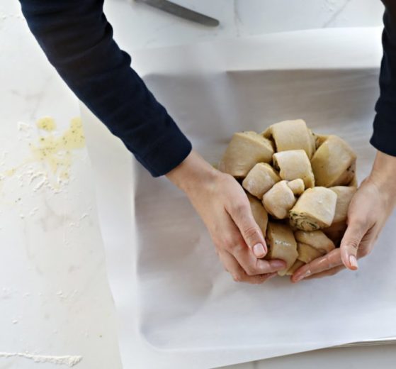 Yep. If you’re making challah, I bet you’re going to make this garlic challah recipe too. Were we right?