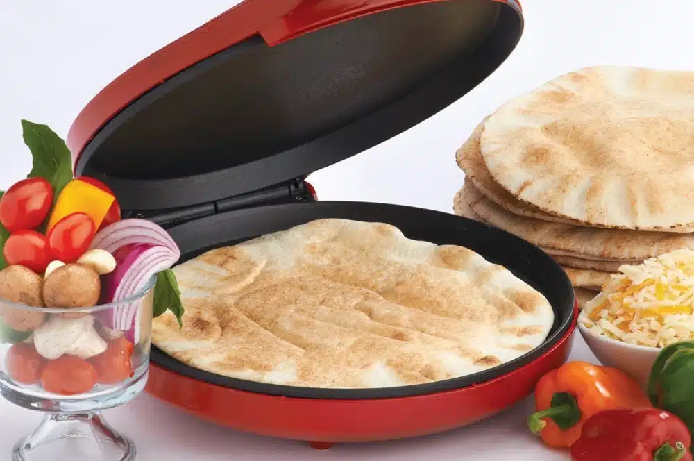 use the Betty Crocker Pizza Maker to prepare virtually any kind of meal, mess-free. (And it’s perfect for meals on the go while traveling too.)